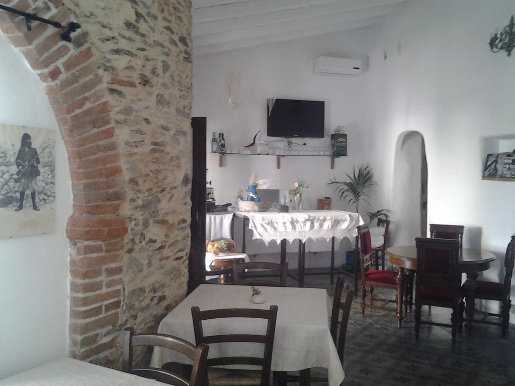 مورافيرا Il Portico Guesthouse المظهر الخارجي الصورة